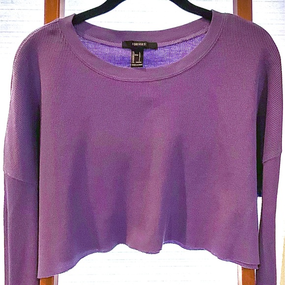Forever 21 crop sweater. Size L - Picture 2 of 4